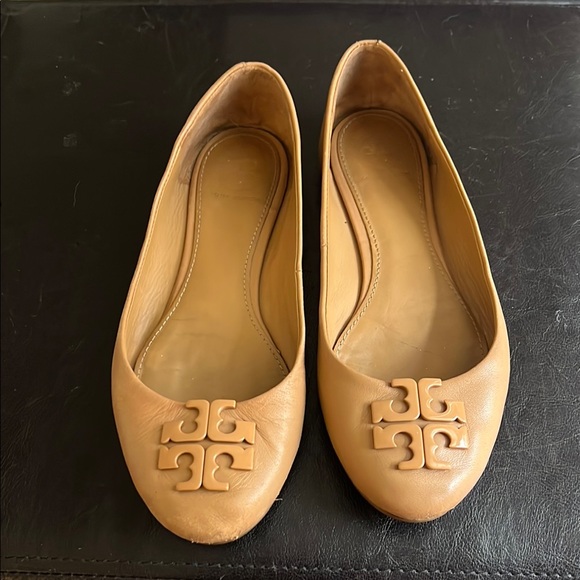 Tory Burch | Tan Lowell Ballet Flats | Size 7 - Picture 1 of 7